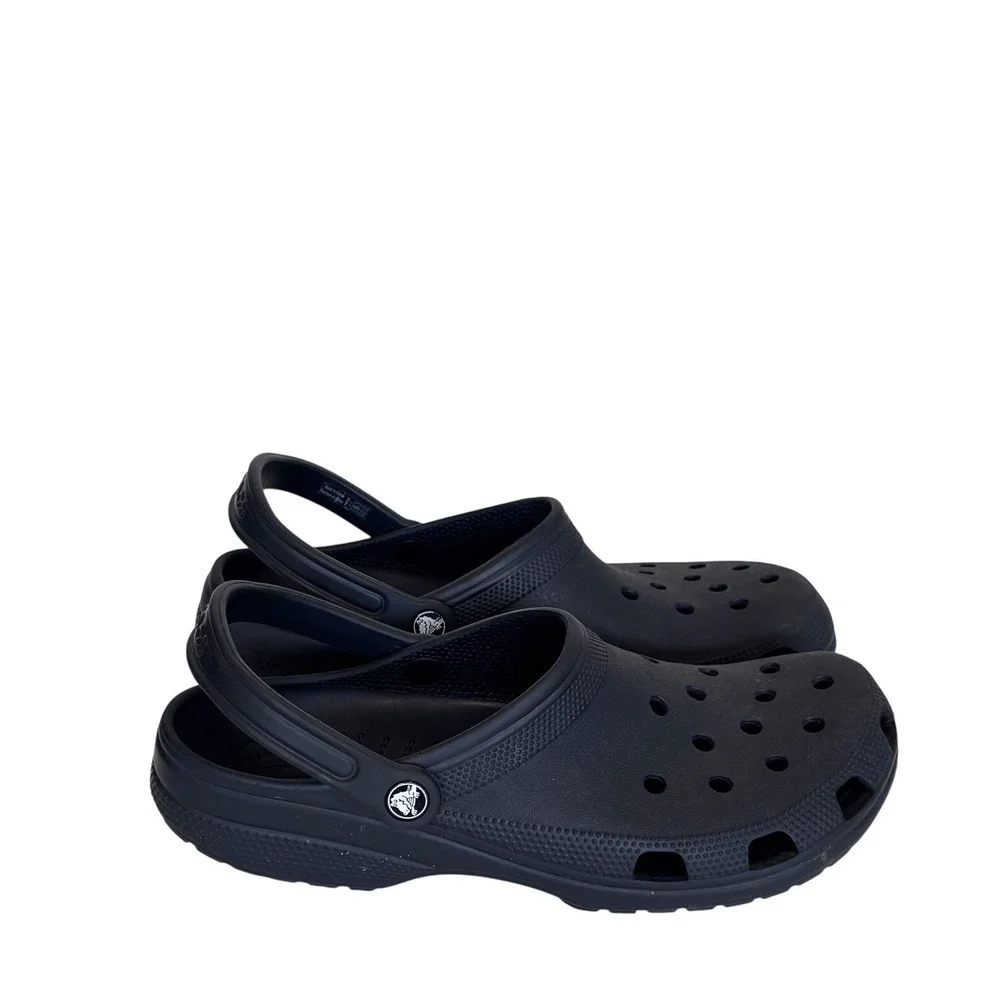CROCS Classic Clog in Navy/Black